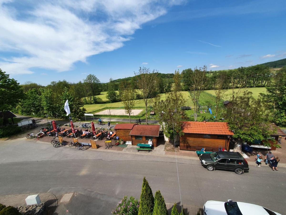 Garni Hotel Biebertal Am Milseburgradweg Хофбибер Экстерьер фото