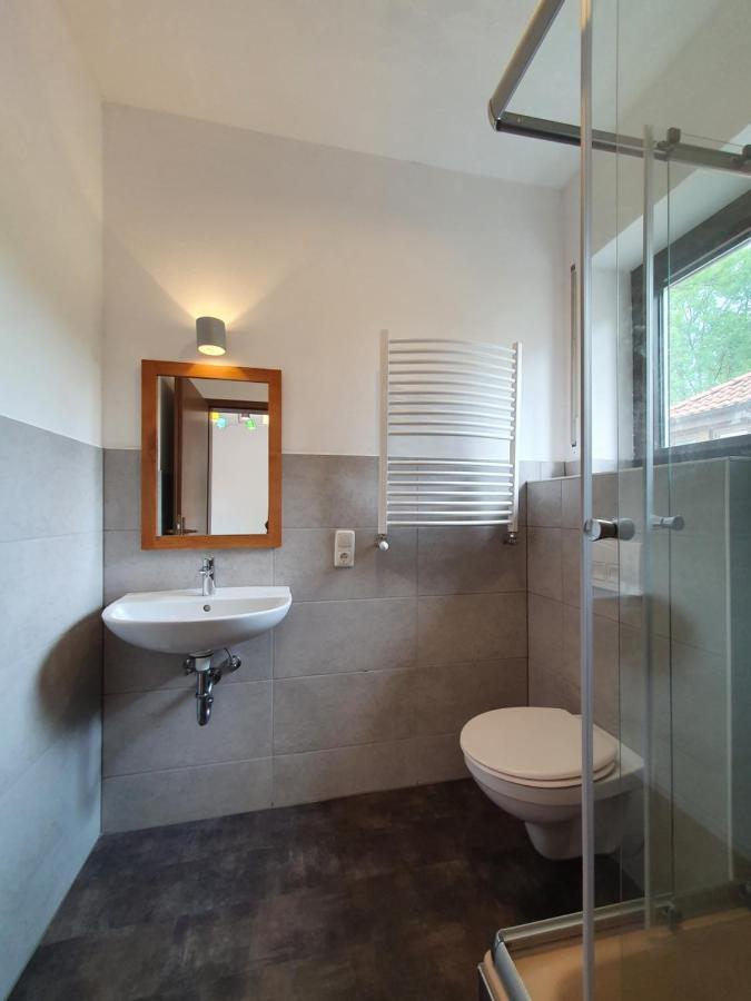Garni Hotel Biebertal Am Milseburgradweg Хофбибер Экстерьер фото