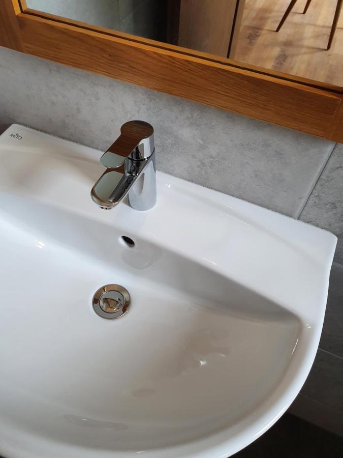 Garni Hotel Biebertal Am Milseburgradweg Хофбибер Экстерьер фото