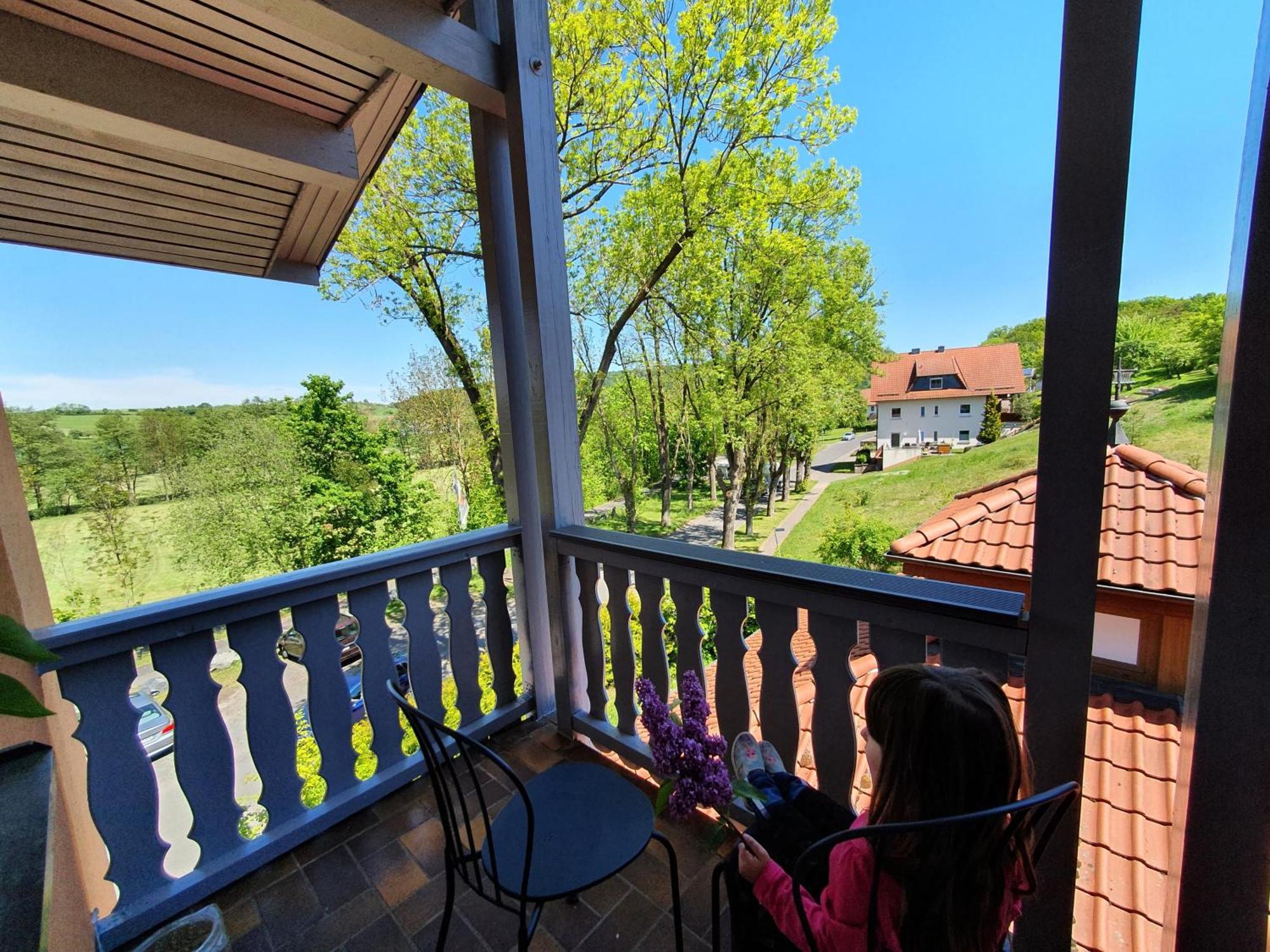 Garni Hotel Biebertal Am Milseburgradweg Хофбибер Номер фото